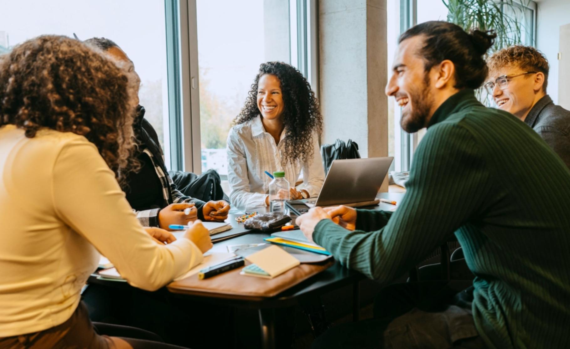 Collaborative learning environment with investment analysis tools